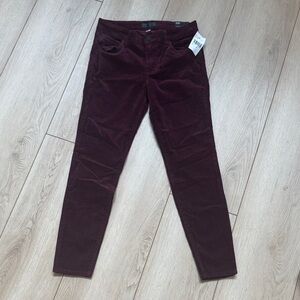 Kut from the Kloth Dark Burgundy corduroy Skinny Jeans NWT SZ 0P!
